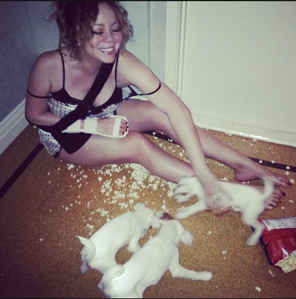 Mariah Carey pokazuje się bez makijażu i w bieliźnie (FOTO)