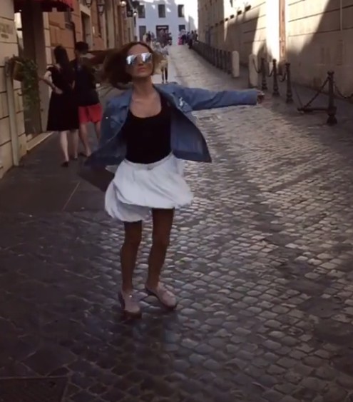 Marina pokazuje, jak bardzo jest szczęśliwa. Uwaga hejterzy - nie wchodźcie! Marina pokazuje, jak bardzo jest szczęśliwa. Uwaga hejterzy - nie wchodźcie!