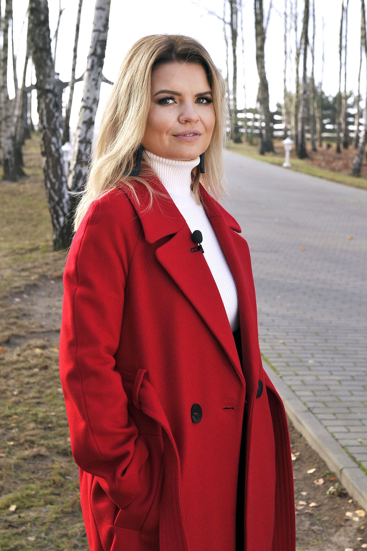 Marta Manowska fryzury włosy blond