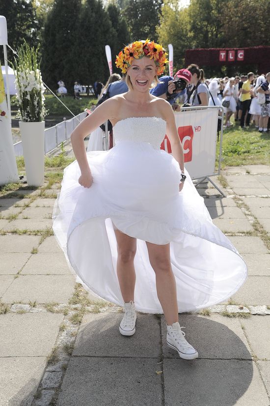 Pobiegły w sukniach ślubnych (FOTO)