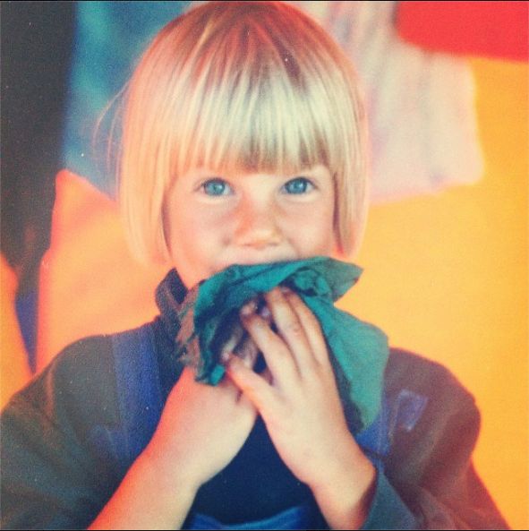 Kilka lat przed pokazaniem piersi w Playboyu... (FOTO)