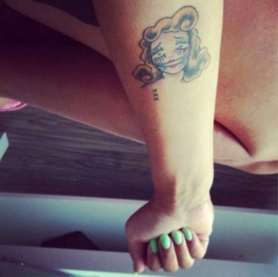 Kto zdecydował się na taki tatuaż?