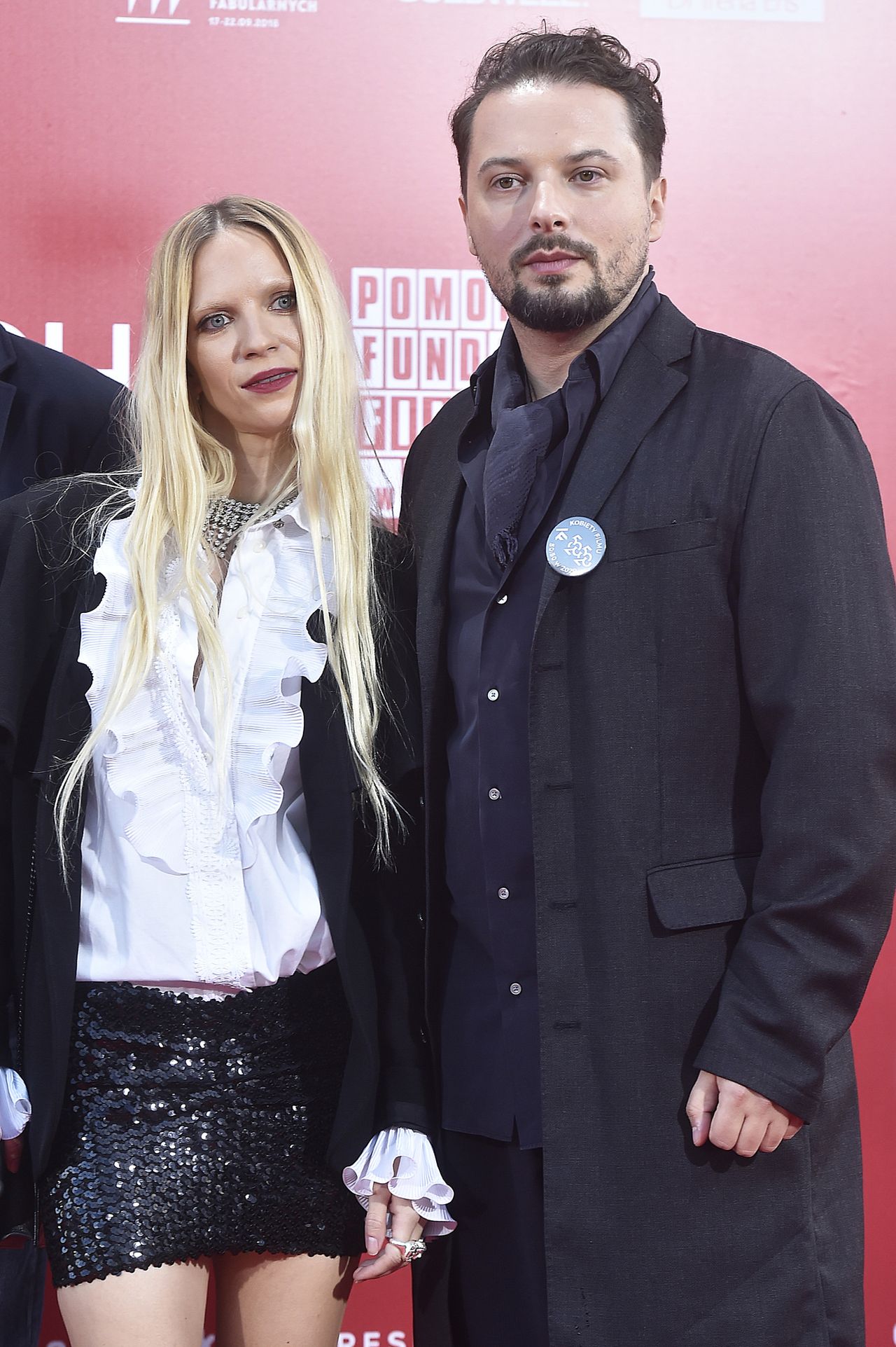 Mary Komasa w Harper's Bazaar: Dlaczego Instagram ją przeraża?