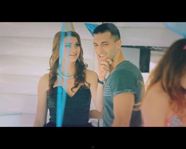 Półnagi Rafał Maślak w klipie zespołu disco polo [VIDEO]