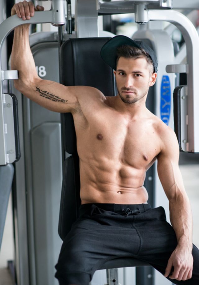 Szostak w tańcu przeszkadzały piersi,a Rafałowi Maślakowi...