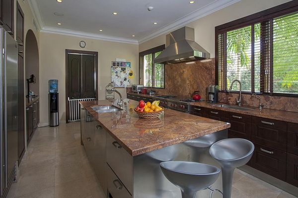 Z odwiedzinami w domu Matta Damona (FOTO) Z odwiedzinami w domu Matta Damona (FOTO)