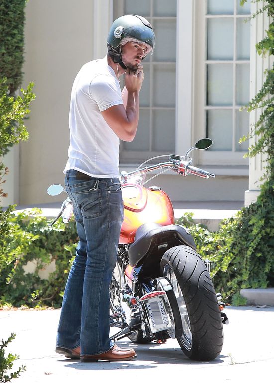 Lea Michele przyłapana na igraszkach z chłopakiem (FOTO)