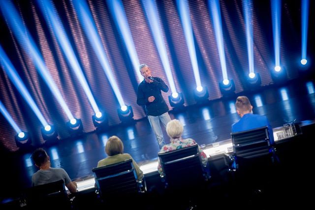 Denis Warmuła ma głos jak Michał Wiśniewski! (VIDEO)