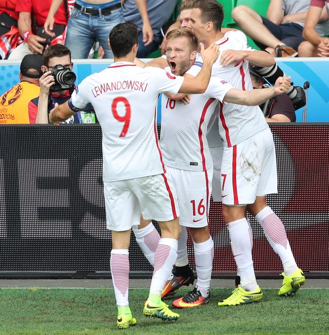 POLSKA W ĆwiERĆFINALE EURO 2016! (FOTO)