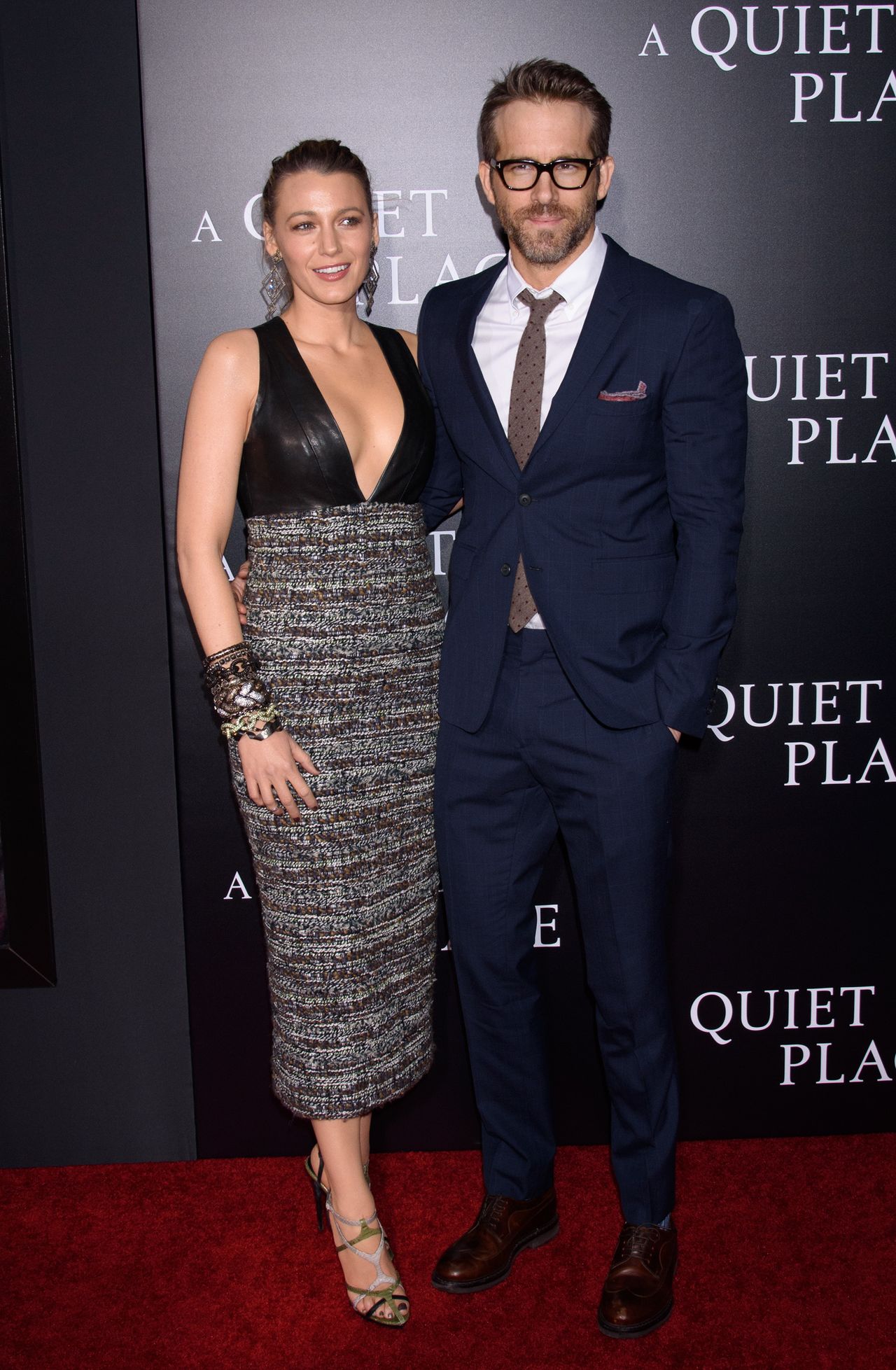 Blake Lively między nogami przystojnego modela - jej facet komentuje zdjęcie Blake Lively między nogami przystojnego modela - jej facet komentuje zdjęcie