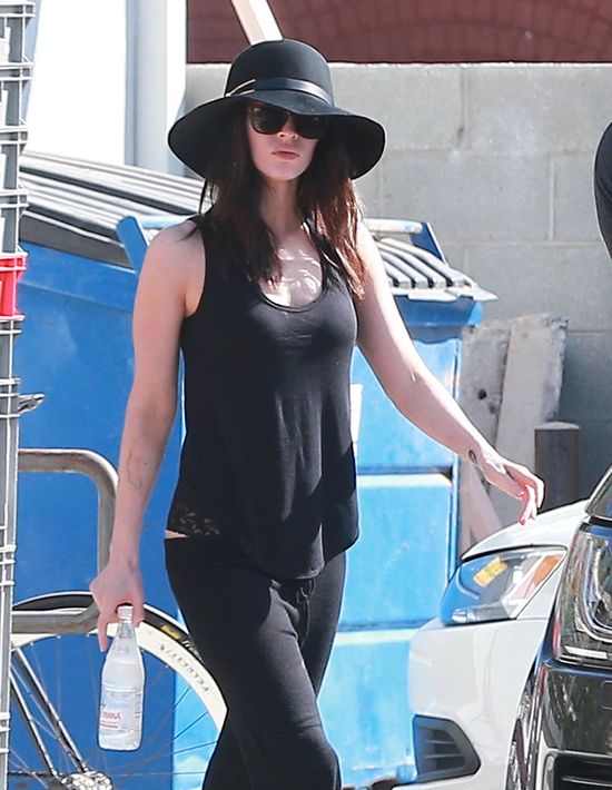 Najseksowniejsza kobieta świata łączy dres z koronką Najseksowniejsza kobieta świata łączy dres z koronką