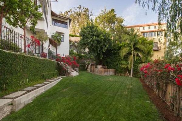 Megan Fox sprzedaje dom! (FOTO) Megan Fox sprzedaje dom! (FOTO)