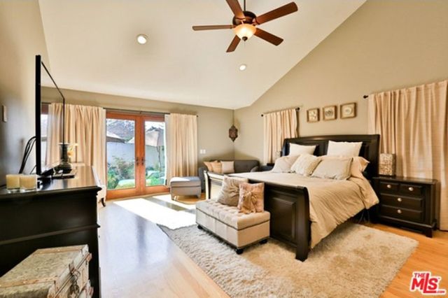 Ten dom gwiazdorskiej pary wygląda niepozornie... (FOTO) Ten dom gwiazdorskiej pary wygląda niepozornie... (FOTO)