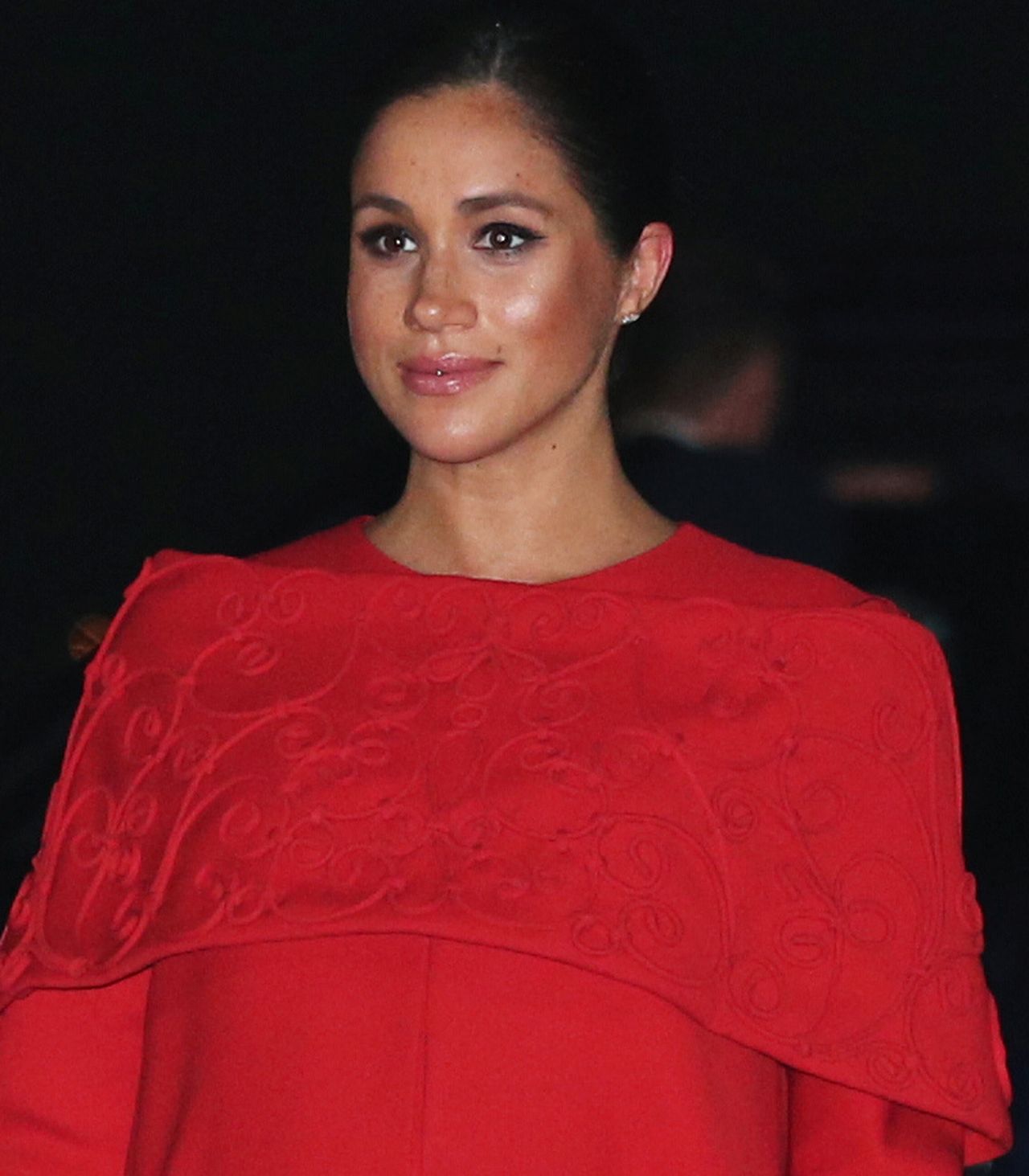 Księżna Meghan z ciążowym brzuszkiem w sukience Valentino w Casablance