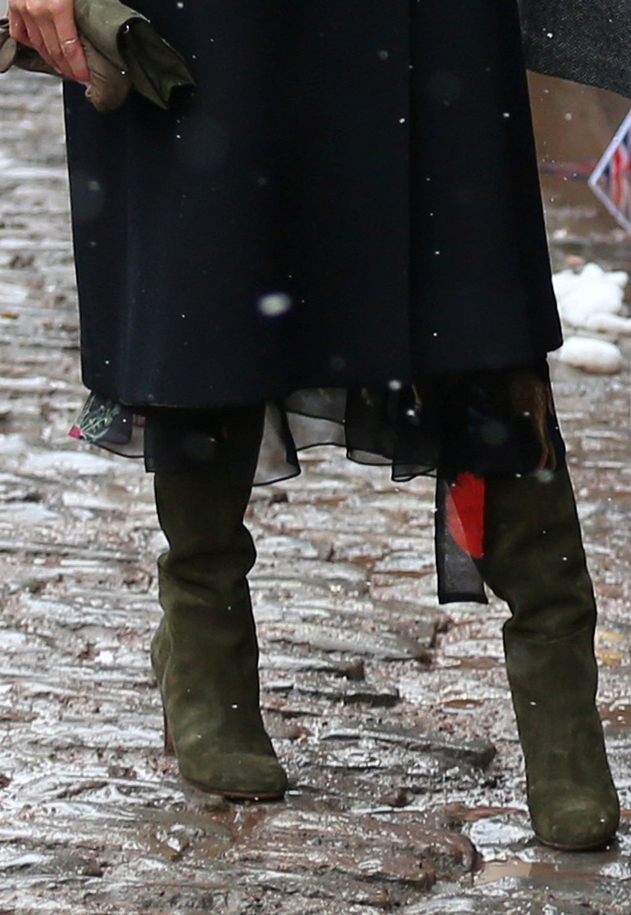 Księżna Meghan w modnych kozakach na spotkaniu z dziećmi (ZDJĘCIA) Księżna Meghan w modnych kozakach na spotkaniu z dziećmi (ZDJĘCIA)