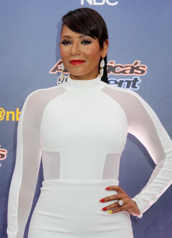 Ta pupa to rzeźba doskonała (FOTO)