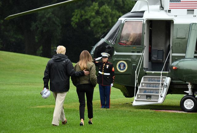 Oburzająca stylizacja Melanii? W tym wspierała poszkodowanych przez huraganu