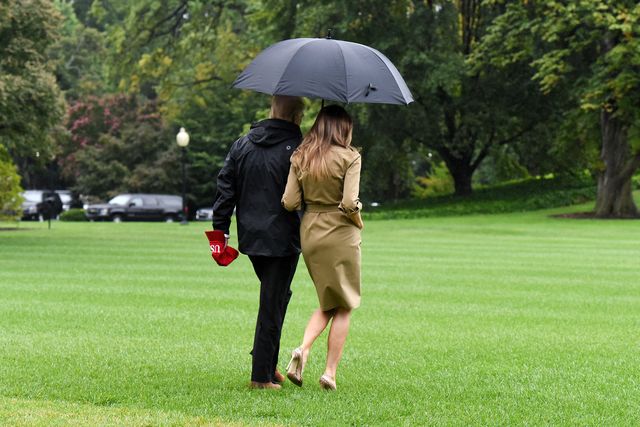 Seksowna Melania Trump pomaga ofiarom huragany