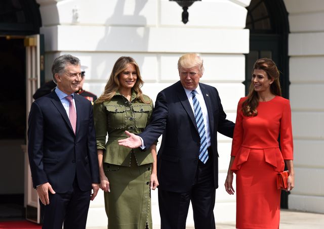 Ivanka Trump złożyła Melanii życzenia. Wszyscy mówią, że są LODOWATE Ivanka Trump złożyła Melanii życzenia. Wszyscy mówią, że są LODOWATE