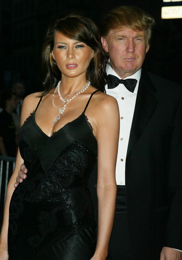 Eksperci przeanalizowali stare zdjęcia Melani i Donalda. Co odkryli?