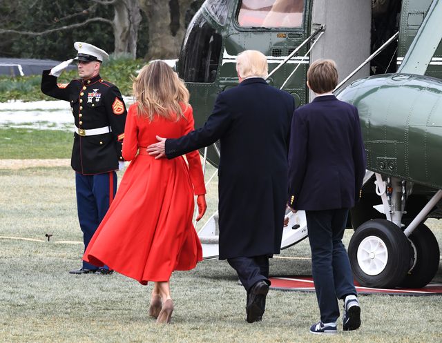 Trumpowie w komplecie lecą na Florydę - jutro urodziny Barrona (ZDJĘCIA) Trumpowie w komplecie lecą na Florydę - jutro urodziny Barrona (ZDJĘCIA)