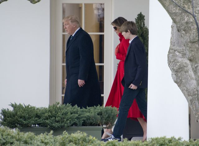 Trumpowie w komplecie lecą na Florydę - jutro urodziny Barrona (ZDJĘCIA) Trumpowie w komplecie lecą na Florydę - jutro urodziny Barrona (ZDJĘCIA)