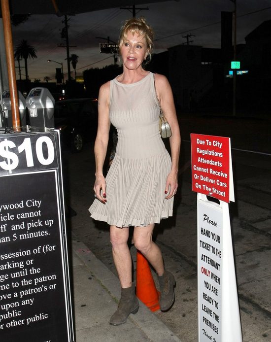 Nie tylko Maryla Rodowicz lubi sukienki przed kolano (FOTO)