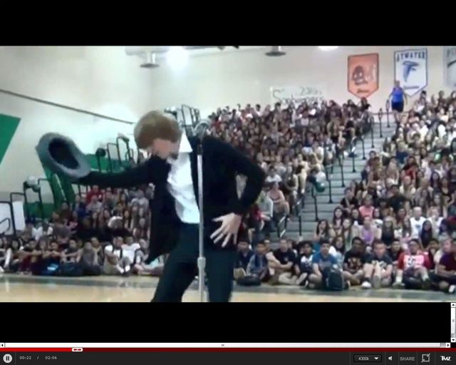 Mówią o nim: reinkarnacja Michaela Jacksona [VIDEO]