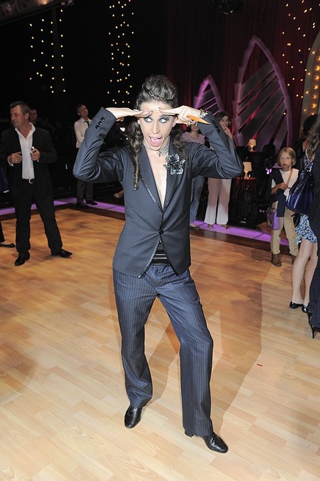 Rewolucja - nowy teledysk Michała Szpaka [VIDEO]