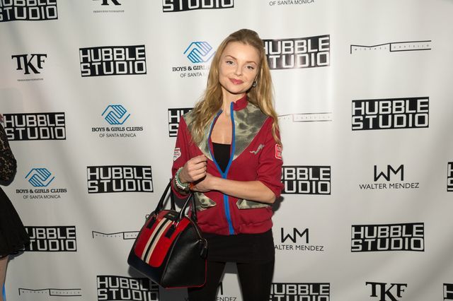  Na tle gwiazd Miko wyglądała jak gospodyni księdza (FOTO)