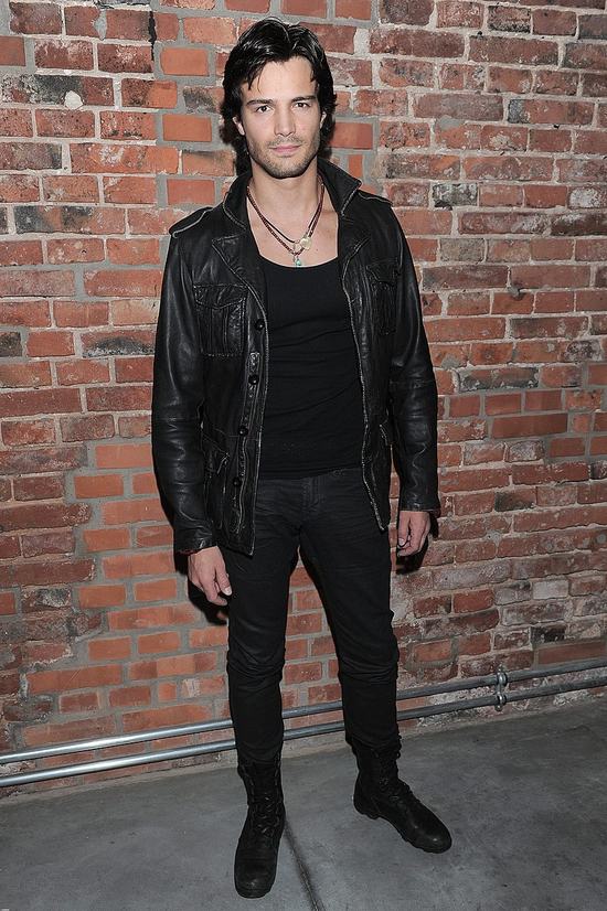 Mikołaj Krawczyk dołączył do Przyjaciółek (FOTO)