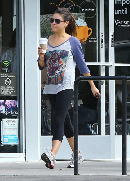 Mila Kunis dba o formę (FOTO) Mila Kunis dba o formę (FOTO)