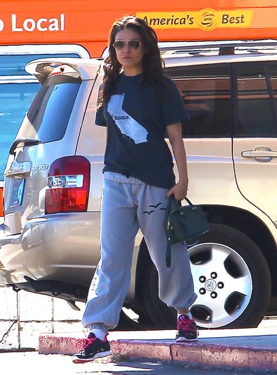 Mil Kunis robi sobi dready? (FOTO) Mil Kunis robi sobi dready? (FOTO)