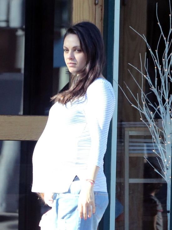 Niedługo Mila Kunis urodzi drugie dziecko. Jak prezentuje się dzisiaj?