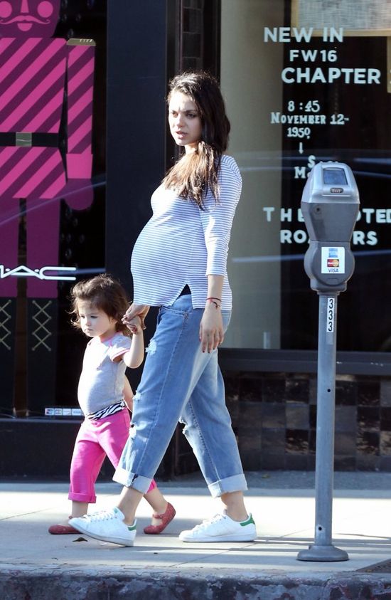 Niedługo Mila Kunis urodzi drugie dziecko. Jak prezentuje się dzisiaj?