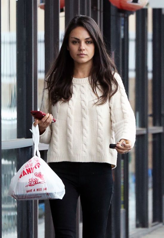 Wyobraźcie sobie, że właścicielką kaloszy jest Kardashianka!