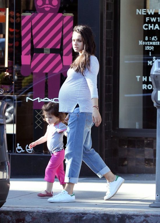 Niedługo Mila Kunis urodzi drugie dziecko. Jak prezentuje się dzisiaj?