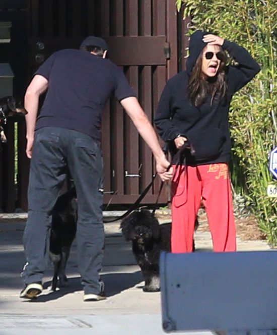 Mila Kunis w ciąży lubi sobie pokrzyczeć (FOTO) Mila Kunis w ciąży lubi sobie pokrzyczeć (FOTO)