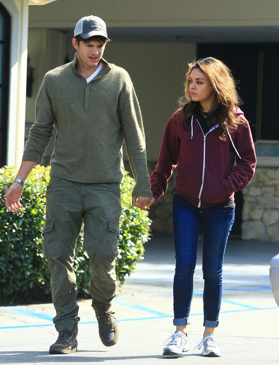 Rozczochrani Mila Kunis i Ashton Kutcher (FOTO)