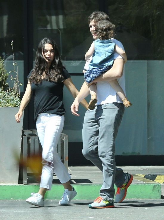 Mila Kunis Ashton Kutcher