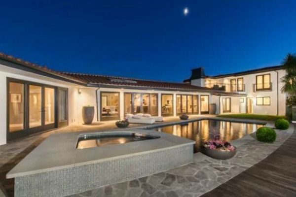 Tak mieszkała Mila Kunis, gdy była singielką (FOTO) Tak mieszkała Mila Kunis, gdy była singielką (FOTO)