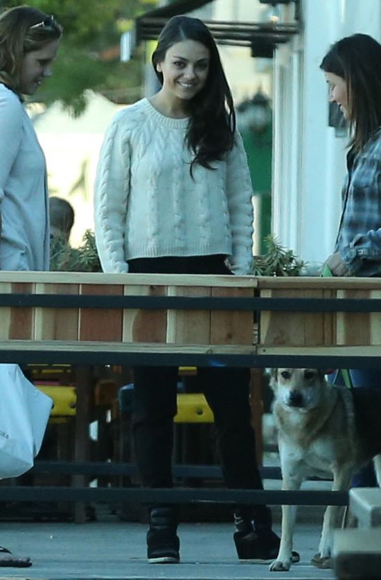 Mila Kunis koloryzuje? (FOTO)