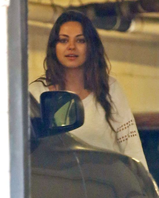 Mila Kunis ma obsesję na punkcie wagi po ciąży (FOTO) Mila Kunis ma obsesję na punkcie wagi po ciąży (FOTO)