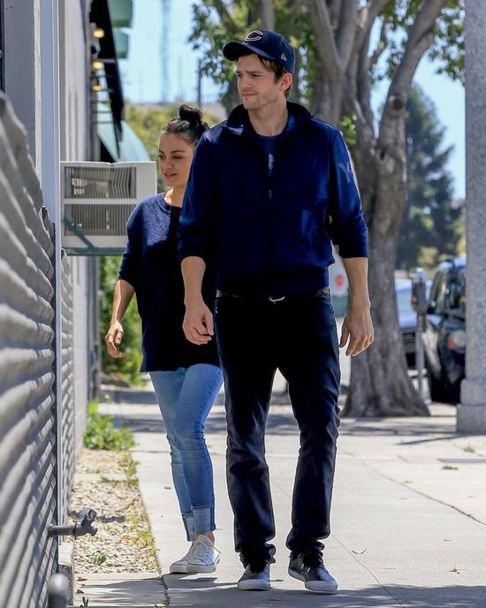 Mila Kunis opowiada, jak seks bez zobowiązań zaprowadził ją przed ołtarz Mila Kunis opowiada, jak seks bez zobowiązań zaprowadził ją przed ołtarz