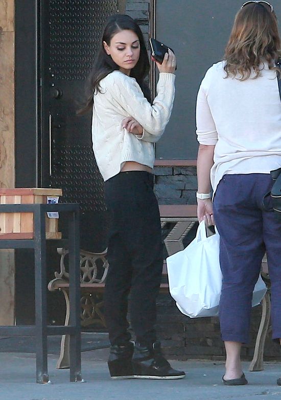 Mila Kunis koloryzuje? (FOTO)