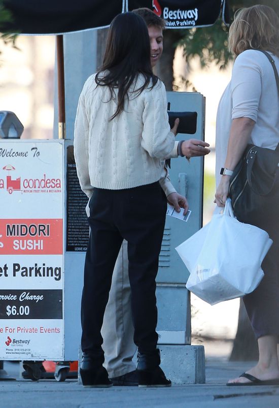 Mila Kunis koloryzuje? (FOTO)