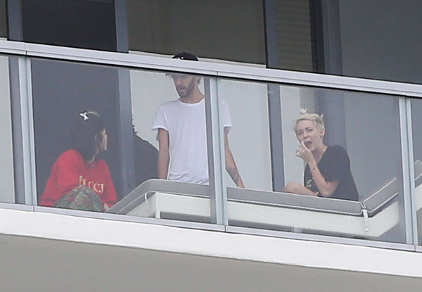 Miley Cyrus spędziła w coffee shopie 7 godzin!