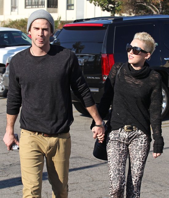 Miley Cyrus i Liam Hamsworth - przerwa na kawę (FOTO)