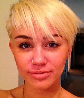 Paris Jackson poszła w ślady Miley Cyrus? (FOTO)