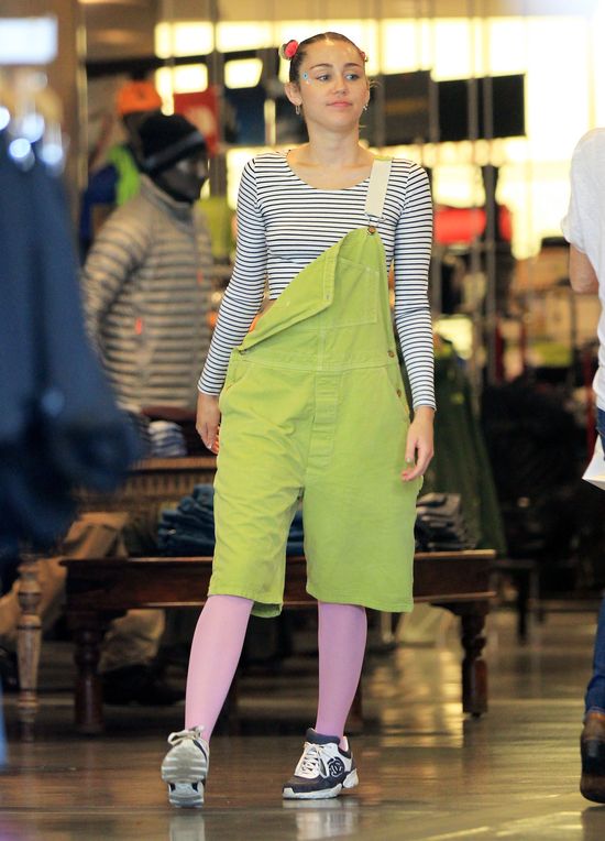 Miley Cyrus spotyka się z jednym z hollywoodzkich ciach!